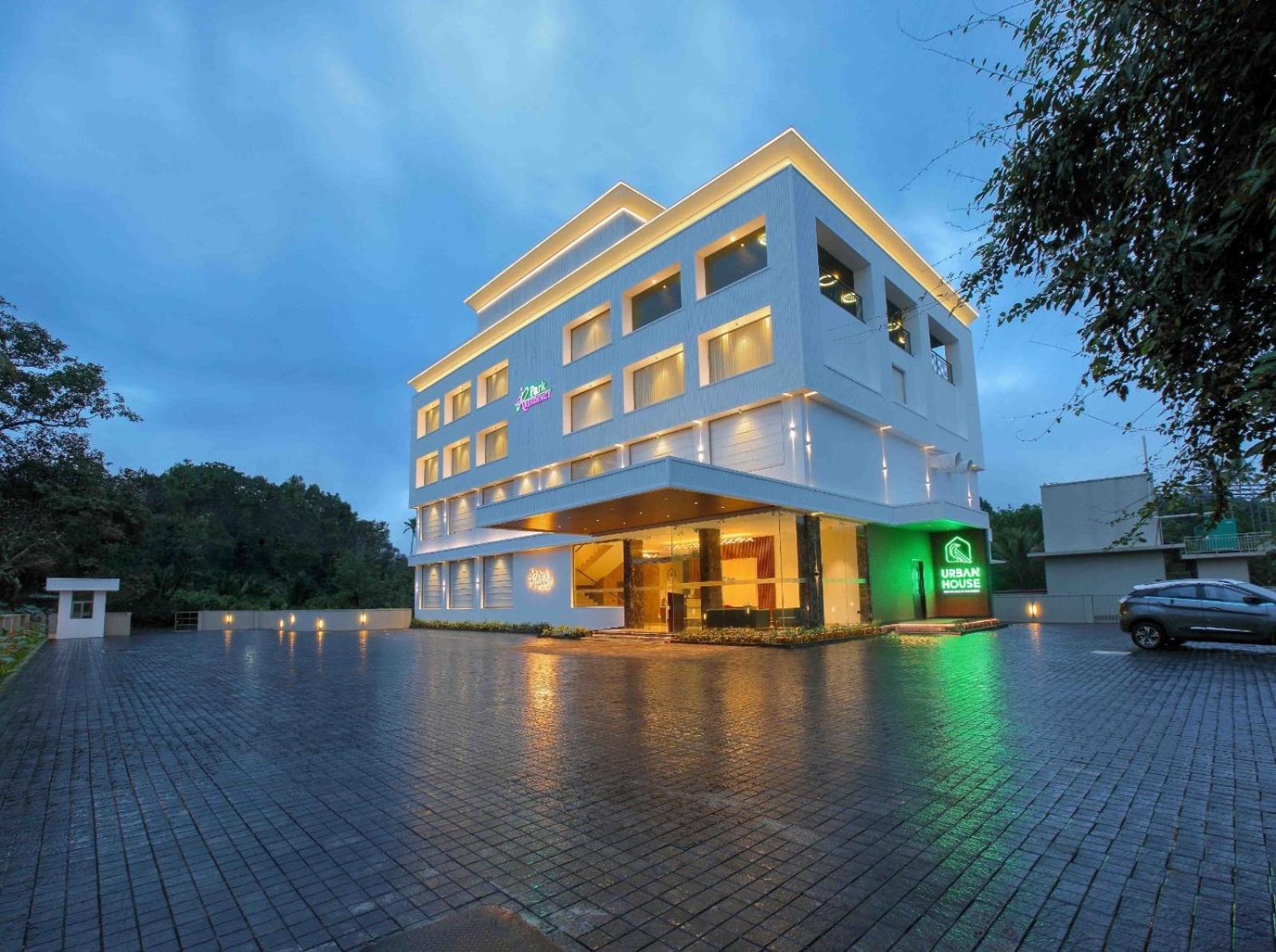 Hotel Park Residency Ayarkunnam Pullappalli Exterior foto